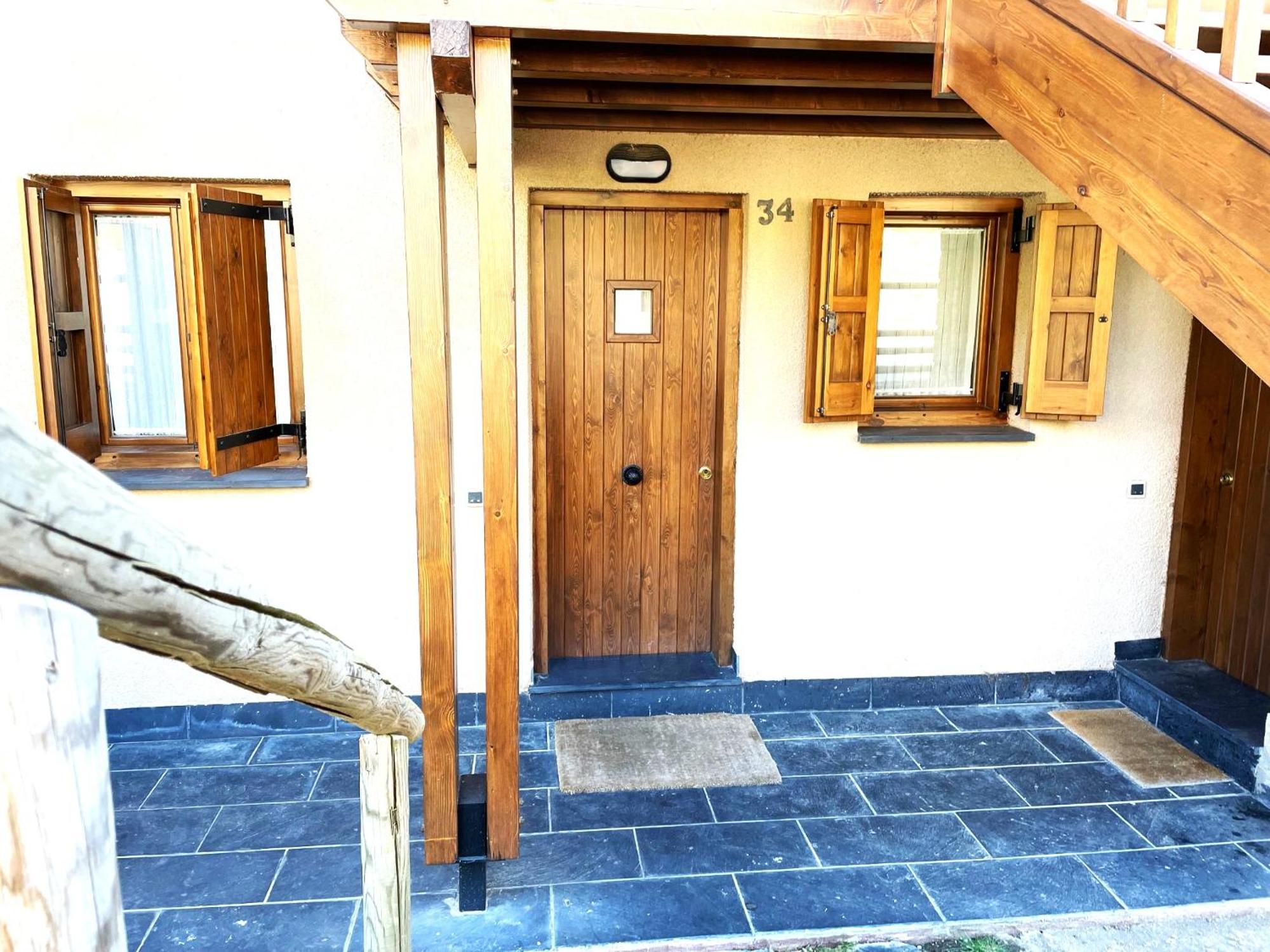 Apartamento Renovado Con Jardin Privado, Parking ,Wifi Y Piscina Osseja Bagian luar foto
